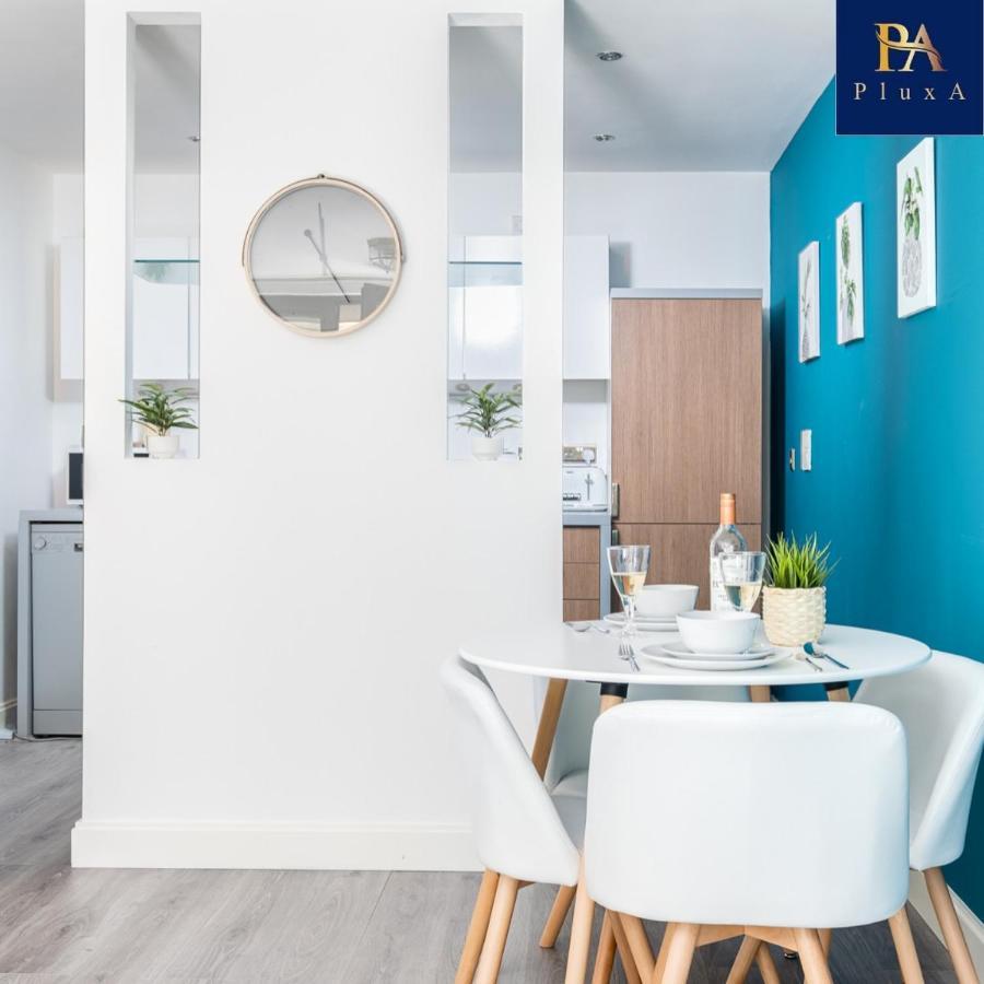 Pluxa Vivid Veranda Beautiful City Centre Apartment With Free Parking Бирмингем Экстерьер фото